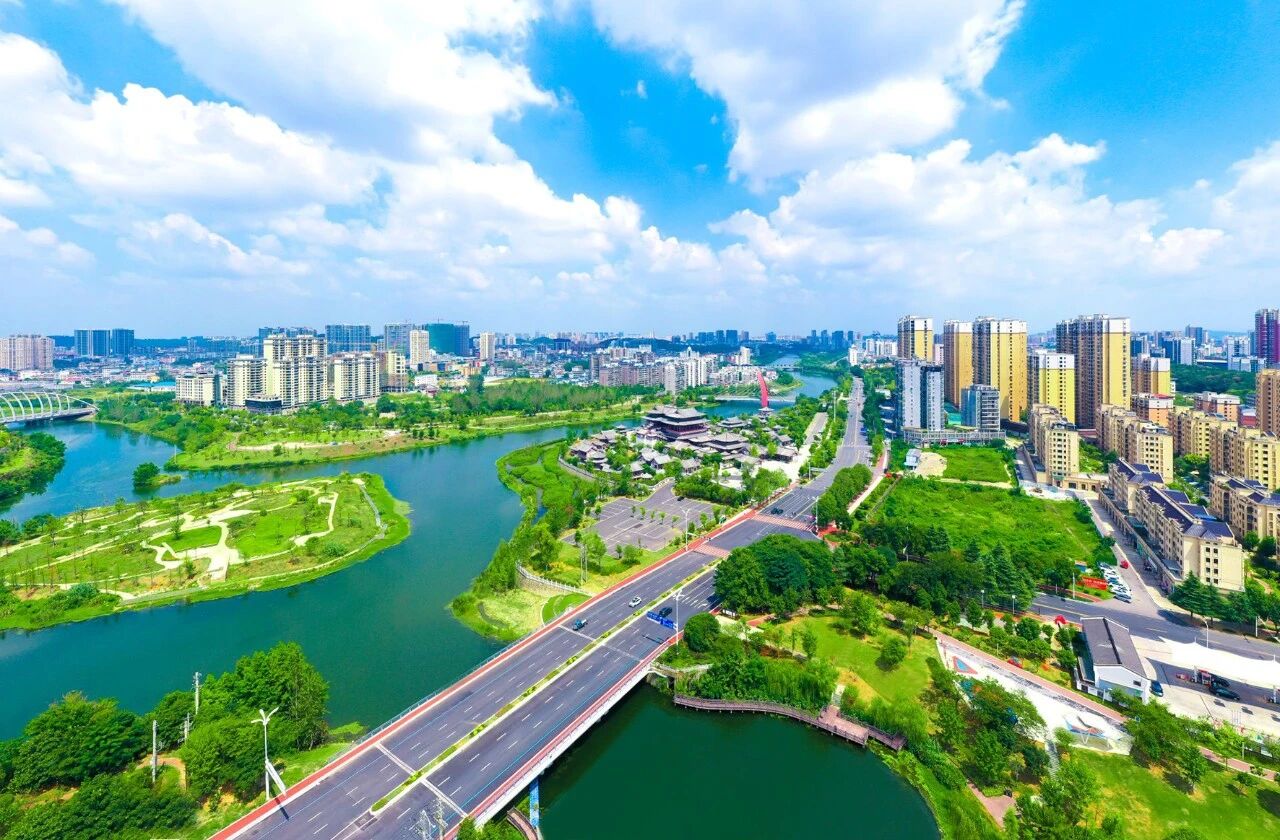 湖北省咸寧市供銷合作社聯(lián)合社黨組書記劉海元一行來訪綠天使參觀交流 2509113.jpg